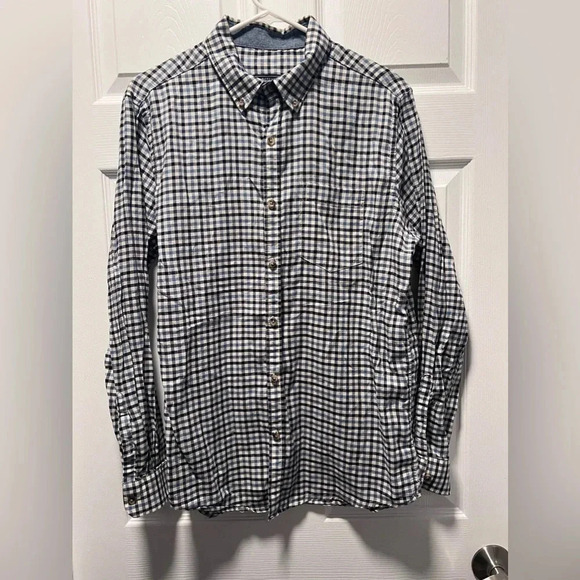 G.H Bass & Co Long Sleeve Button Down Plaid Shirt Size Medium - Picture 1 of 5